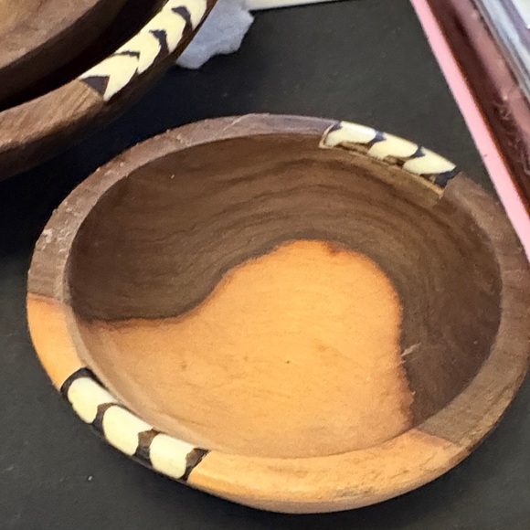 Artisan Crafted Wild Olive Wooden Bowl Set with Batik Bone Inlay Accents - Picture 3 of 8